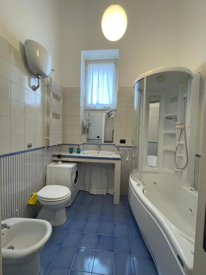 Residenza Chiaia Bed and Breakfast Napoli Eksteriør billede