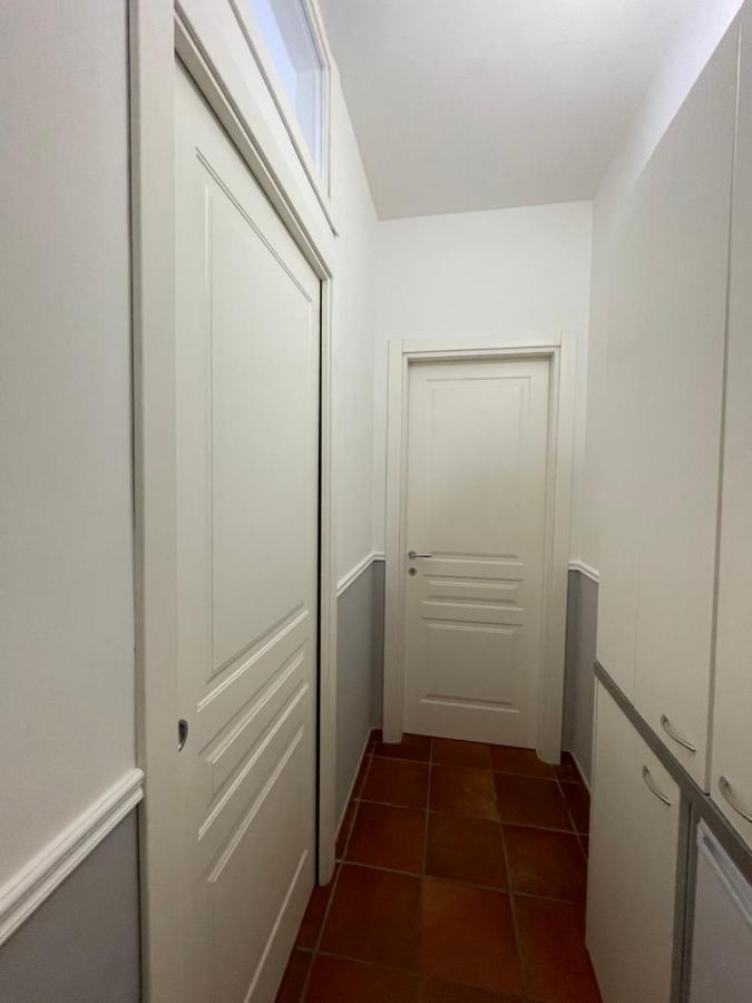Residenza Chiaia Bed and Breakfast Napoli Eksteriør billede